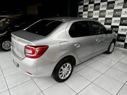 RENAULT - LOGAN - 2013/2014 - Prata - R$ 41.900,00