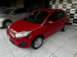 FORD - FIESTA - 2011/2012 - Vermelha - R$ 35.900,00