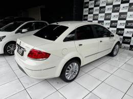 FIAT - LINEA - 2014/2015 - Branca - R$ 39.900,00