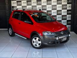 VOLKSWAGEN - CROSSFOX - 2009/2010 - Vermelha - R$ 36.900,00