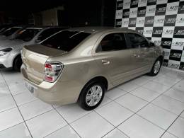 CHEVROLET - COBALT - 2013/2014 - Bege - R$ 48.900,00