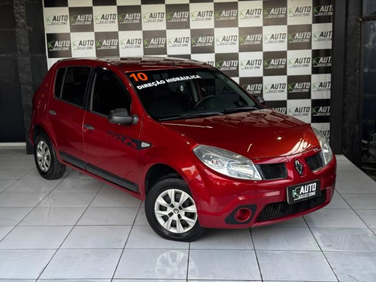 RENAULT - SANDERO - 2009/2010 - Vermelha - R$ 25.900,00