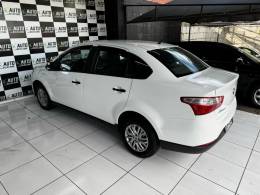 FIAT - GRAND SIENA - 2017/2018 - Branca - R$ 47.900,00