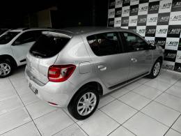 RENAULT - SANDERO - 2014/2015 - Prata - R$ 43.900,00