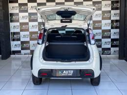 FIAT - UNO - 2015/2016 - Branca - R$ 39.900,00