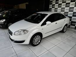 FIAT - LINEA - 2015/2016 - Branca - R$ 42.900,00