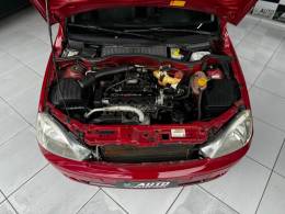 CHEVROLET - CORSA - 2005/2006 - Vermelha - R$ 23.900,00