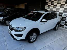 RENAULT - SANDERO - 2015/2015 - Branca - R$ 46.900,00