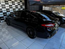 FORD - FUSION - 2015/2016 - Preta - R$ 83.900,00