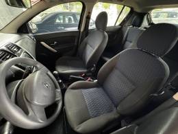 RENAULT - SANDERO - 2014/2015 - Preta - R$ 39.900,00