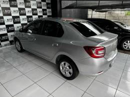 RENAULT - LOGAN - 2013/2014 - Prata - R$ 42.900,00