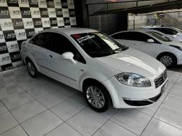 FIAT - LINEA - 2015/2016 - Branca - R$ 42.900,00