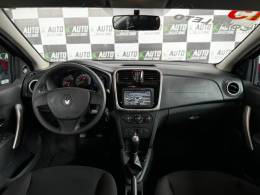 RENAULT - SANDERO - 2014/2015 - Vermelha - R$ 39.900,00