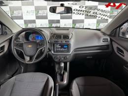 CHEVROLET - COBALT - 2013/2014 - Bege - R$ 48.900,00