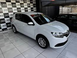 RENAULT - SANDERO - 2015/2015 - Branca - R$ 39.900,00