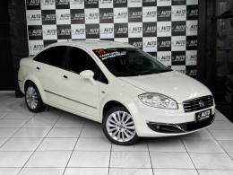 FIAT - LINEA - 2014/2015 - Branca - R$ 39.900,00