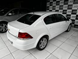 CHEVROLET - VECTRA - 2006/2006 - Branca - R$ 32.900,00