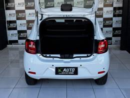 RENAULT - SANDERO - 2016/2017 - Branca - R$ 43.900,00