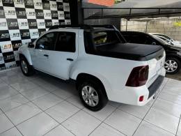 RENAULT - OROCH - 2021/2022 - Branca - R$ 85.900,00