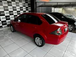 FORD - FIESTA - 2011/2012 - Vermelha - R$ 35.900,00