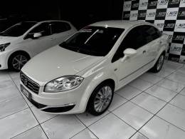 FIAT - LINEA - 2014/2015 - Branca - R$ 39.900,00