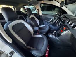 CITROËN - C3 - 2013/2014 - Branca - R$ 42.900,00