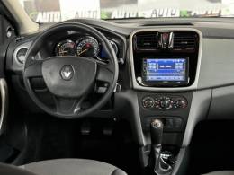 RENAULT - LOGAN - 2013/2014 - Prata - R$ 41.900,00