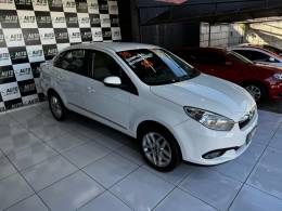 FIAT - GRAND SIENA - 2015/2016 - Branca - R$ 46.900,00