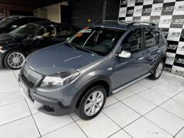 RENAULT - SANDERO - 2013/2013 - Cinza - R$ 44.900,00