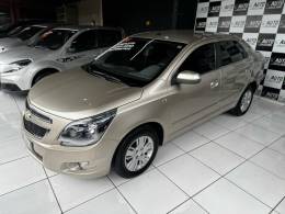 CHEVROLET - COBALT - 2013/2014 - Bege - R$ 48.900,00