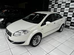 FIAT - LINEA - 2015/2016 - Branca - R$ 45.900,00