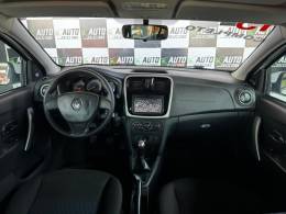 RENAULT - SANDERO - 2015/2015 - Branca - R$ 39.900,00